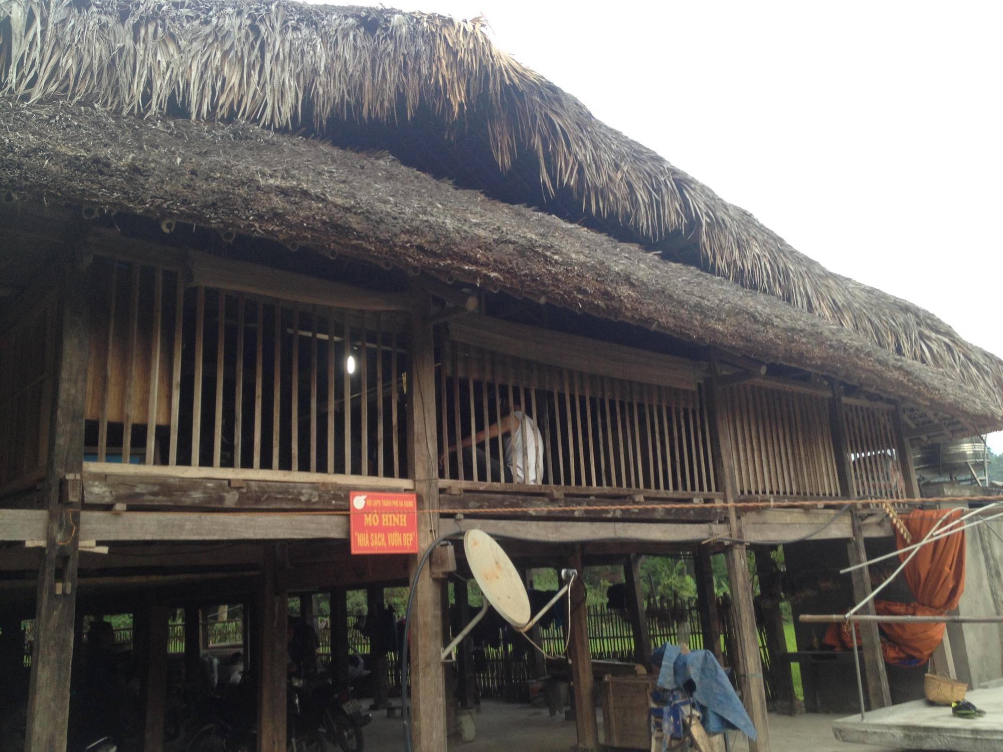 Thon Tha Tay Stilt House Lejlighed Hà Giang Eksteriør billede